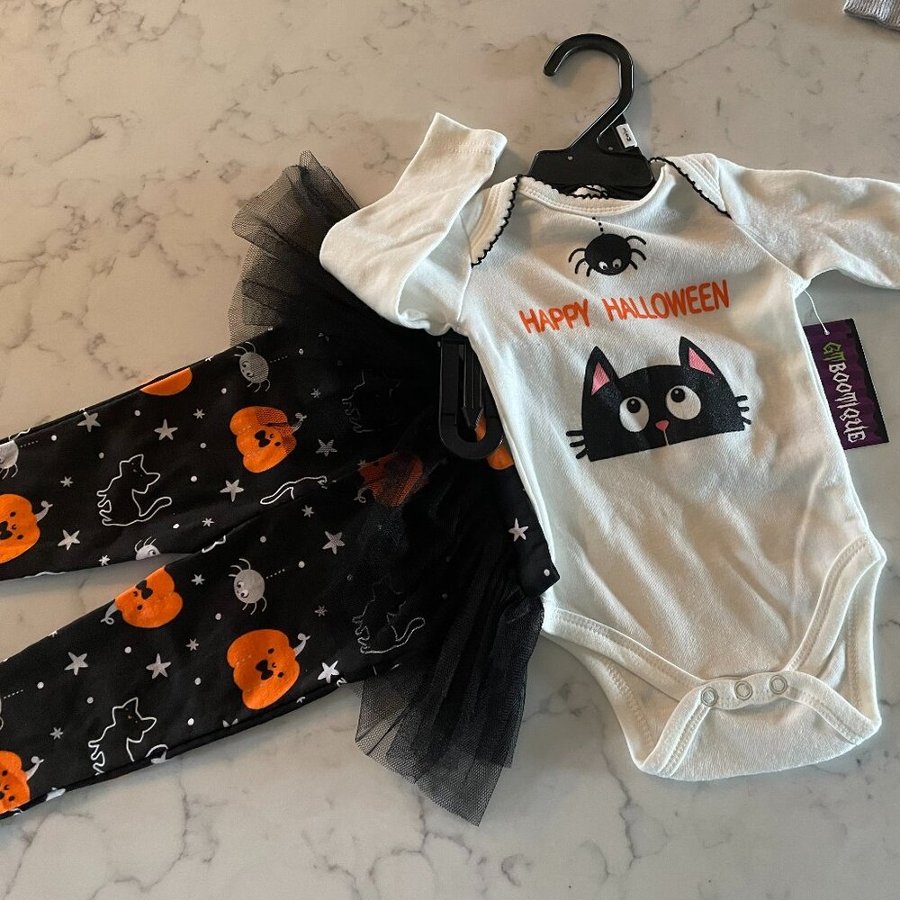 Baby Halloween Outfit - Tutu attached - 3-6 months